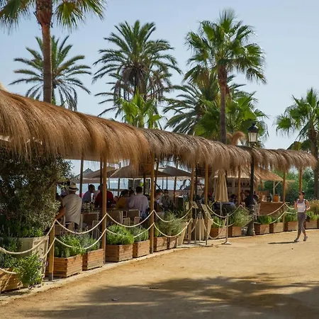 Luxurious Beachside In The Heart Of Puente Apartmán