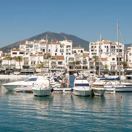 Apartment Luxurious Beachside In The Heart Of Puente *