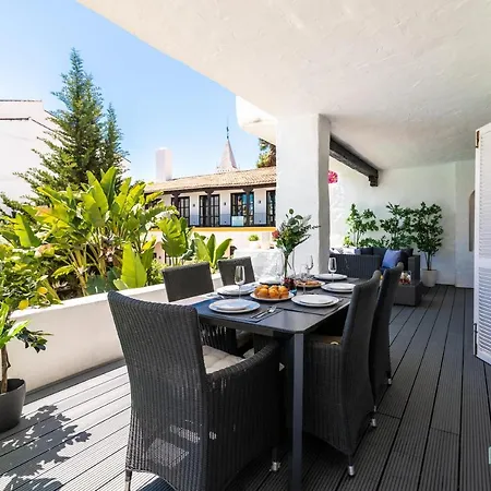 Luxurious Beachside In The Heart Of Puente Apartman Marbella